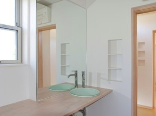 徳島県で家を建てるならサーロジック-ガラス洗面ボウル