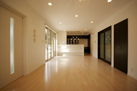 徳島県で家を建てるならサーロジック-モダンリビング