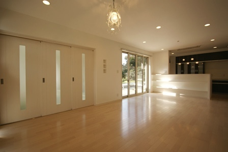 徳島県で家を建てるならサーロジック-モダンリビング、自在間仕切り