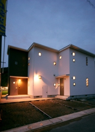 徳島県で家を建てるならサーロジック-モダンな外観：完成見学会名東町