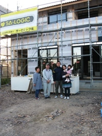 徳島県で家を建てるならサーロジック-現場打ちあわせ　皆で