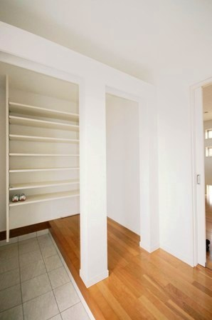 徳島県で家を建てるならサーロジック-玄関クローク