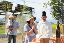 徳島県で家を建てるならサーロジック-地鎮祭　奥さま♪