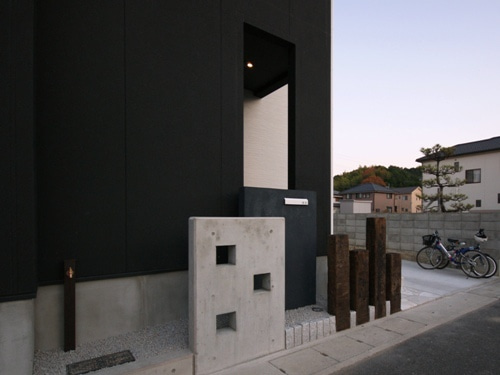 徳島県で家を建てるならサーロジック-モノトーンエクステリア