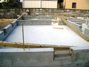 徳島県で家を建てるならサーロジック-基礎