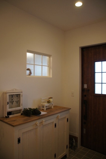 徳島県で家を建てるならサーロジック-かわいい玄関