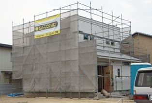 徳島県で家を建てるならサーロジック-外壁貼り