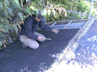 徳島県で家を建てるならサーロジック-波板はがし