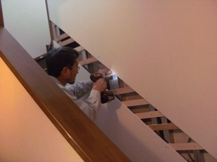 徳島県で家を建てるならサーロジック-階段下地