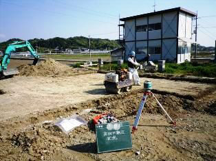 徳島県で家を建てるならサーロジック-転圧