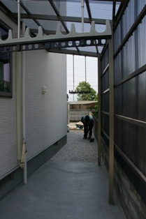 徳島県で家を建てるならサーロジック-砂利敷き