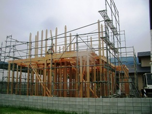 徳島県で家を建てるならサーロジック-建て方