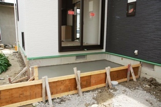 徳島県で家を建てるならサーロジック-デッキ下コンクリート