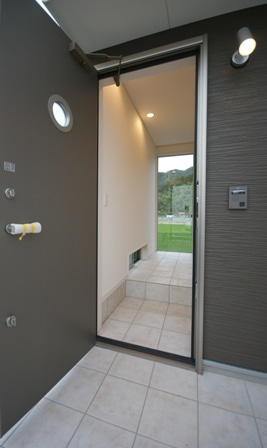 徳島県で家を建てるならサーロジック-ゲストエントランス