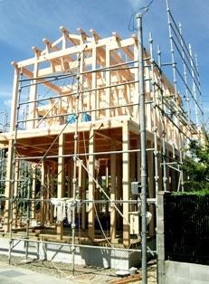 徳島県で家を建てるならサーロジック-建て方