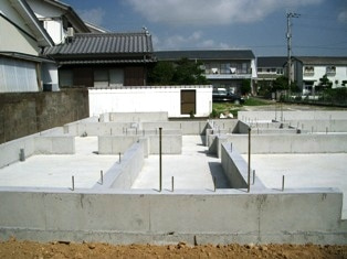 徳島県で家を建てるならサーロジック-基礎