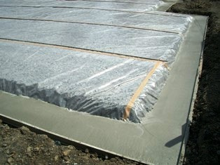 徳島県で家を建てるならサーロジック-防湿シート