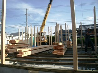 徳島県で家を建てるならサーロジック-建て方