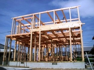 徳島県で家を建てるならサーロジック-建て方