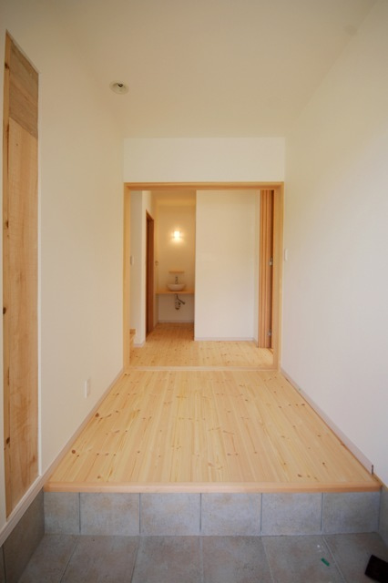 徳島県で家を建てるならサーロジック-玄関ホール