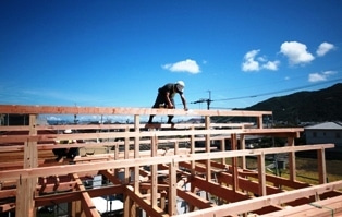 徳島県で家を建てるならサーロジック-上棟