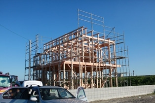 徳島県で家を建てるならサーロジック-建前