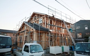 徳島県で家を建てるならサーロジック-屋根瓦葺き
