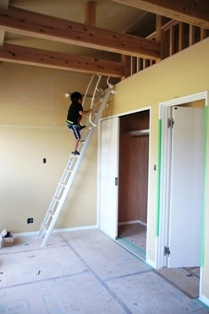 徳島県で家を建てるならサーロジック-ロフト階段