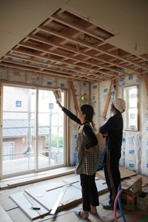 徳島県で家を建てるならサーロジック-現場打ち合わせ