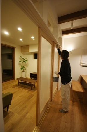 徳島県で家を建てるならサーロジック-建具塗装