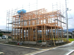 徳島県で家を建てるならサーロジック-建て方