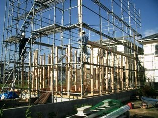 徳島県で家を建てるならサーロジック-建て方