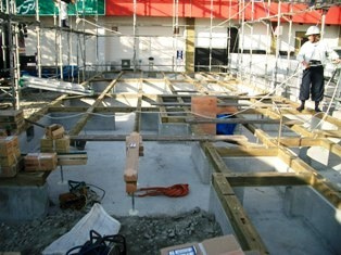 徳島県で家を建てるならサーロジック-土台敷き