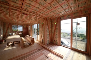 徳島県で家を建てるならサーロジック-断熱工事