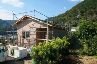 徳島県で家を建てるならサーロジック-外壁工事