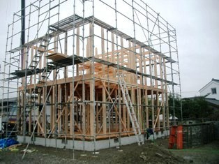 徳島県で家を建てるならサーロジック-建て方