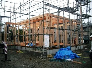 徳島県で家を建てるならサーロジック-建て方