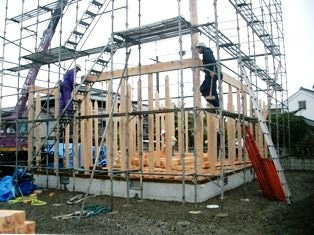 徳島県で家を建てるならサーロジック-建て方