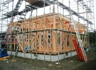 徳島県で家を建てるならサーロジック-建て方