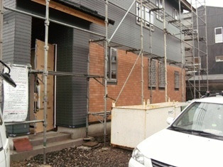 徳島県で家を建てるならサーロジック-外壁タイル貼り