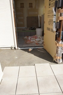 徳島県で家を建てるならサーロジック-玄関タイル