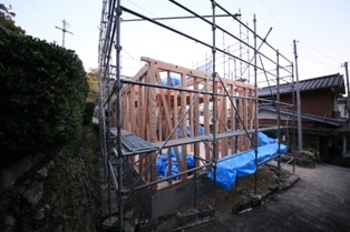 徳島県で家を建てるならサーロジック-建て方