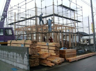 徳島県で家を建てるならサーロジック-建て方