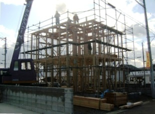 徳島県で家を建てるならサーロジック-建て方