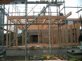 徳島県で家を建てるならサーロジック-建て方