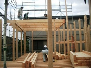 徳島県で家を建てるならサーロジック-建て方