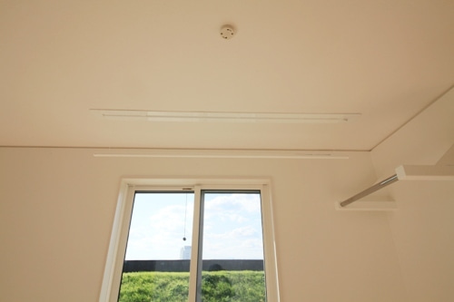 徳島県で家を建てるならサーロジック-懸垂で筋トレ