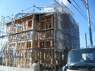 徳島県で家を建てるならサーロジック-防蟻処理