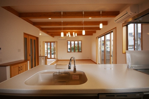 徳島県で家を建てるならサーロジック-キッチンから