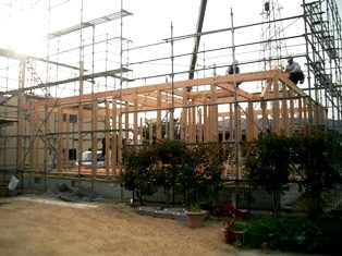 徳島県で家を建てるならサーロジック-建て方